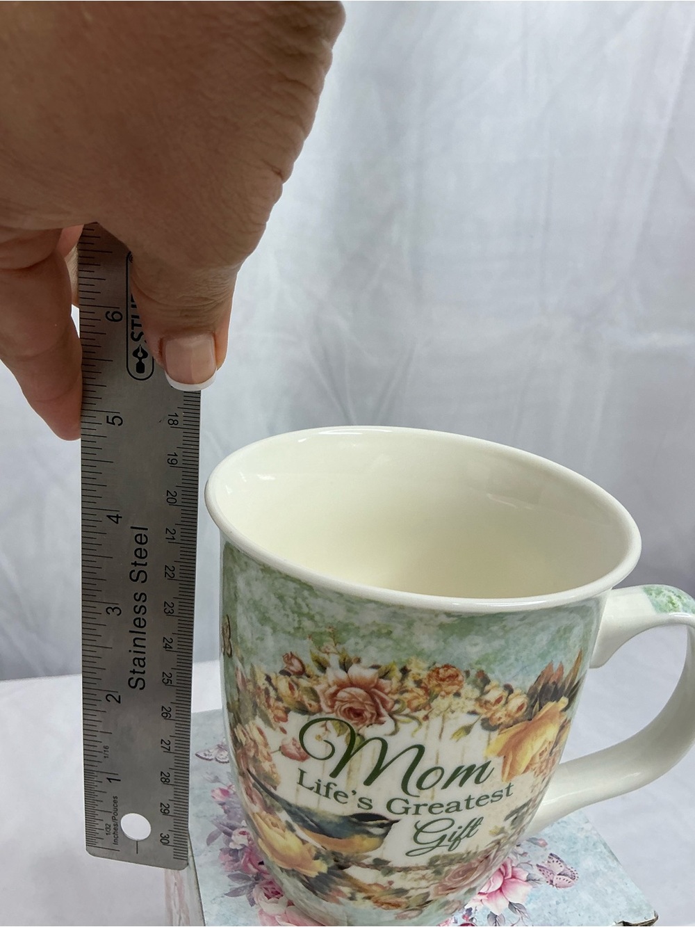0006 - Floral Green "Mom Life's Greatest Gift" Ceramic Mug - Picture 7 of 8